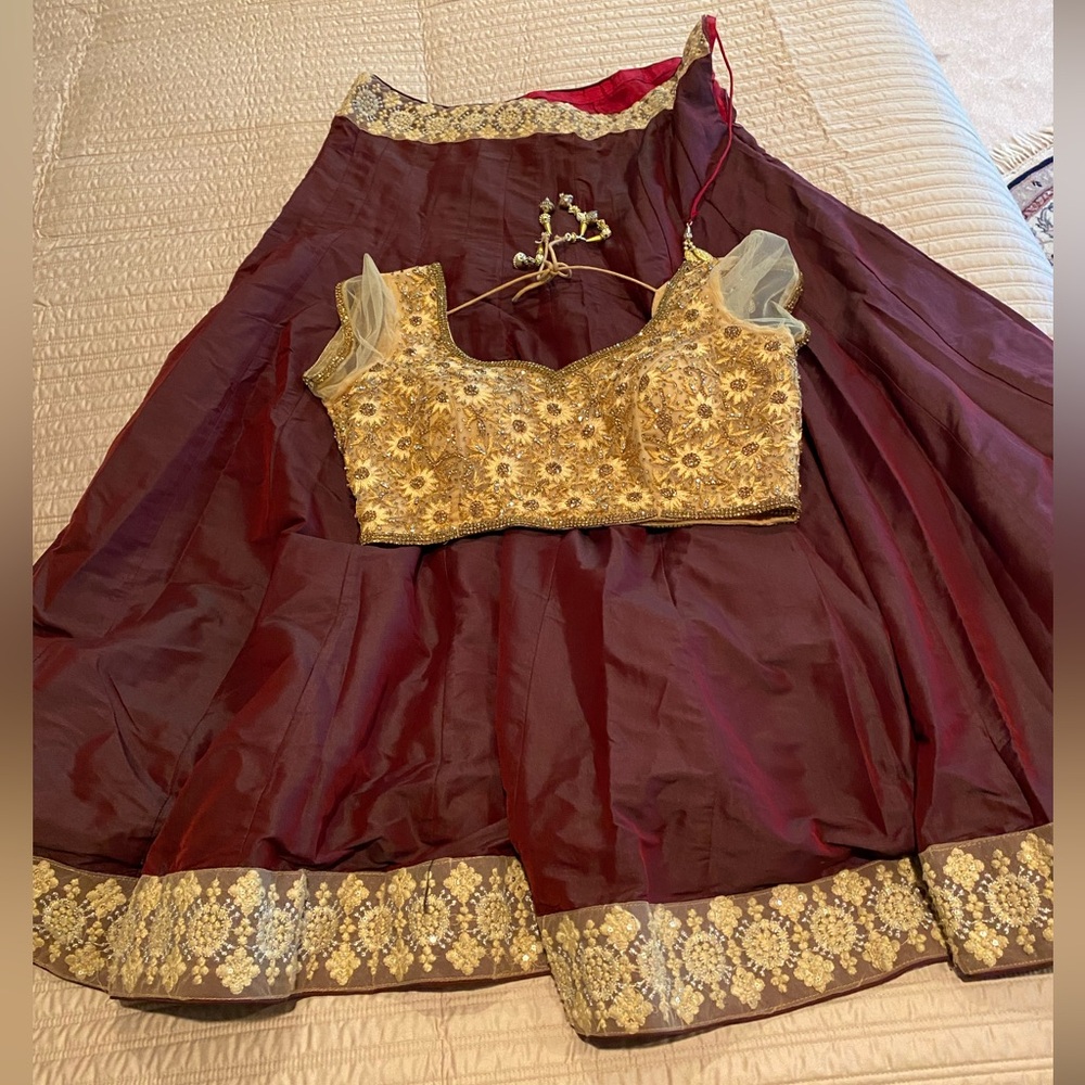 Brown/maroon/Gold Lehenga Choli M/L